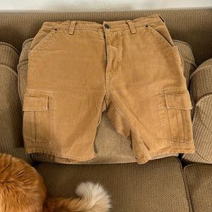 Men’s Patagonia cargo shorts, excellent vintage condition, size 33.